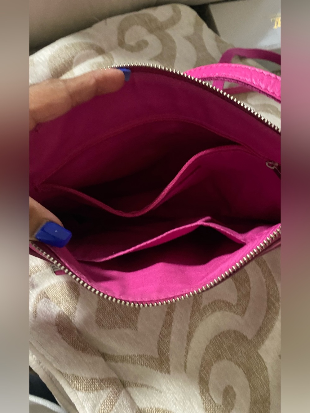 Fossil leather Bright Pink Crossbody Shoulder Bag - Picture 3 of 6